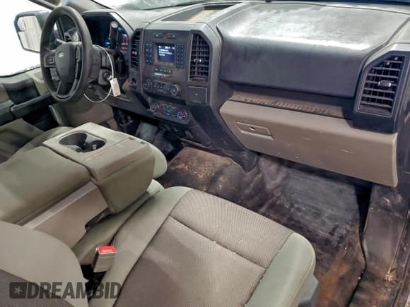 ✅ 2019 Ford F-150 XL • VIN: 1FTMF1CB2KKD95373 • Lot: 94702455. Listed on Copart with 178,959 mi. Free auction sales archive from the USA and detailed vehicle history report at DreamBid. Image 8.