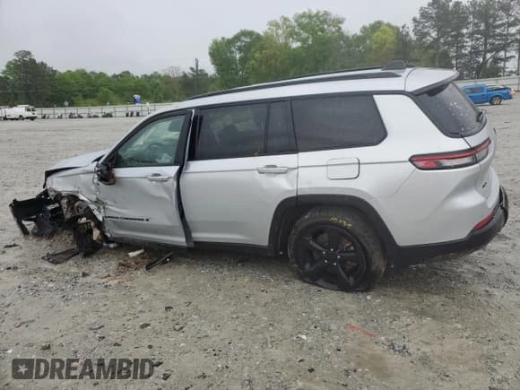 ✅ 2023 Jeep Grand Cherokee Altitude • VIN: 1C4RJKAG7P8808787 • Lot: 52151485. Listed on Copart with 40,057 mi. Free auction sales archive from the USA and detailed vehicle history report at DreamBid. Image 2.