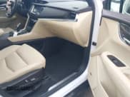 ✅ 2017 Cadillac XT5 FWD • VIN: 1GYKNARS6HZ164746 • Lot: 43755450. Listed on IAAI with 44,725 mi. Free auction sales archive from the USA and detailed vehicle history report at DreamBid. Image 5.