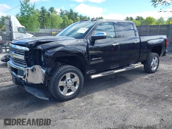 ✅ 2017 Chevrolet Silverado 2500HD Work Truck • VIN: 1GC1KUEG7HF212575 • Lot: 42225041. Listed on IAAI with 52,388 mi. Free auction sales archive from the USA and detailed vehicle history report at DreamBid. Image 18.