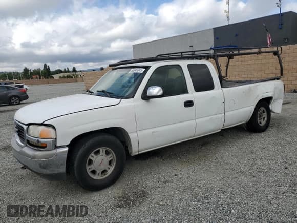✅ 2002 GMC Sierra 1500 SLE • VIN: 1GTEC19V42E177920 • Lot: 56946345. Listed on Copart with Not provided. Free auction sales archive from the USA and detailed vehicle history report at DreamBid. Image 1.