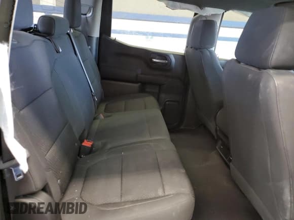 ✅ 2020 Chevrolet Silverado 1500 Custom • VIN: 3GCPYBEH1LG338623 • Lot: 69478224. Wystawiony na Copart z przebiegiem 47 294 mil. Bezpłatny archiwum sprzedaży aukcyjnych z USA i szczegółowy raport historii pojazdu na DreamBid. Zdjęcie 11.