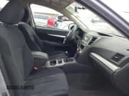 ✅ 2014 Subaru Outback 2.5i • VIN: 4S4BRCAC5E1229215 • Lot: 42536137. Wystawiony na IAAI z przebiegiem 144 982 mil. Bezpłatny archiwum sprzedaży aukcyjnych z USA i szczegółowy raport historii pojazdu na DreamBid. Zdjęcie 5.