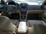 ✅ 2007 Honda Accord EX • VIN: 1HGCM567X7A062207 • Лот: 86647025. Опубликован ранее на Copart с пробегом 127 244 миль. Бесплатный доступ к архиву аукционных продаж из США и подробный отчёт об истории автомобиля на DreamBid. Изображение 8.