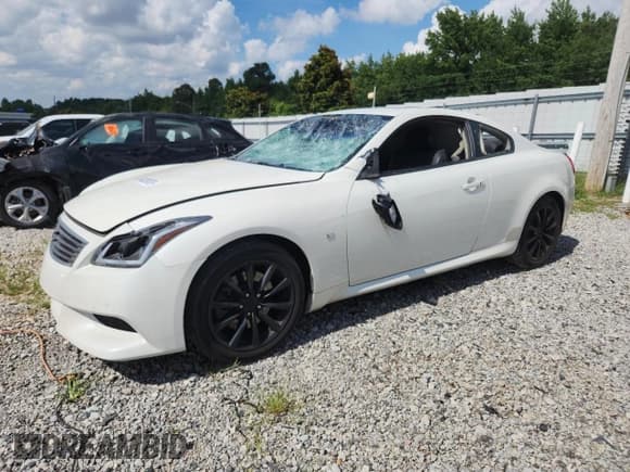 ✅ 2015 Infiniti Q60 S Limited • VIN: JN1CV6EK6FM870822 • Лот: 64929075. Опубликован ранее на Copart с пробегом Не указан. Бесплатный доступ к архиву аукционных продаж из США и подробный отчёт об истории автомобиля на DreamBid. Изображение 1.