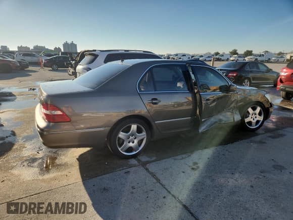 ✅ 2006 Lexus LS 430 • VIN: JTHBN36FX65042046 • Lot: 89911175. Listed on Copart with 136,400 mi. Free auction sales archive from the USA and detailed vehicle history report at DreamBid. Image 3.