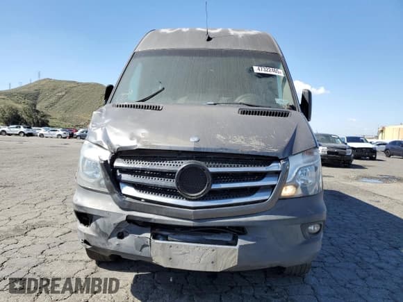 ✅ 2014 Mercedes-Benz Sprinter Passenger • VIN: WDZPE7CC8E5834266 • Лот: 56178535. Опубликован ранее на Copart с пробегом 125 433 миль. Бесплатный доступ к архиву аукционных продаж из США и подробный отчёт об истории автомобиля на DreamBid. Изображение 5.