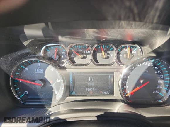 ✅ 2018 Chevrolet Tahoe LS • VIN: 1GNSKAKC9JR255783 • Lot: 90472475. Listed on Copart with 86,957 mi. Free auction sales archive from the USA and detailed vehicle history report at DreamBid. Image 9.