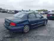 2004 Hyundai Sonata GLS z VIN KMHWF35H44A042496, wystawiony jako IAAI lot #41942392 z przebiegiem 195 632 mil mil oraz . Historia ofert i sprzedaży dostępna na DreamBid. Obrazek 4.