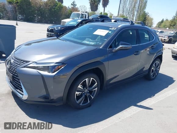 ✅ 2025 Lexus UX 300h • VIN: JTHYBJAH2S2011577 • Lot: 42036922. Wystawiony na IAAI z przebiegiem 1 868 mil. Bezpłatny archiwum sprzedaży aukcyjnych z USA i szczegółowy raport historii pojazdu na DreamBid. Zdjęcie 2.
