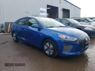 ✅ 2018 Hyundai Ioniq Blue • VIN: KMHC65LC9JU073355 • Lot: 42748705. Wystawiony na Copart z przebiegiem 74 276 mil. Bezpłatny archiwum sprzedaży aukcyjnych z USA i szczegółowy raport historii pojazdu na DreamBid. Zdjęcie 4.