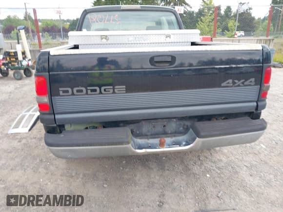 ✅ 1996 Dodge 1500 • VIN: 1B7HC13Y1TJ187295 • Lot: 42269278. Listed on IAAI with 154,114 mi. Free auction sales archive from the USA and detailed vehicle history report at DreamBid. Image 6.