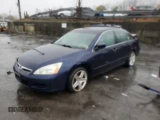 2006 Honda Accord EX-L с VIN 1HGCM56846A103955, выставлен на аукционе Copart как лот 90331285 с пробегом 251 072 миль миль и Списание • Salvage title. История ставок и продаж доступна на DreamBid. Изображение 1.