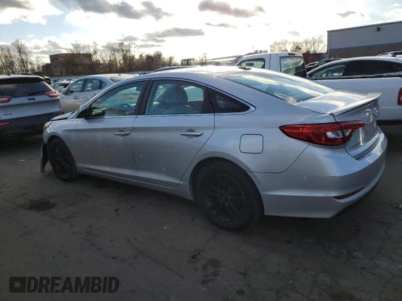 ✅ 2017 Hyundai Sonata SE • VIN: 5NPE24AFXHH547348 • Lot: 91999485. Wystawiony na Copart z przebiegiem 78 055 mil. Bezpłatny archiwum sprzedaży aukcyjnych z USA i szczegółowy raport historii pojazdu na DreamBid. Zdjęcie 2.