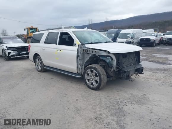 ✅ 2018 Ford Expedition Max XLT • VIN: 1FMJK1JT5JEA33072 • Lot: 43724732. Listed on IAAI with 126,724 mi. Free auction sales archive from the USA and detailed vehicle history report at DreamBid. Image 1.