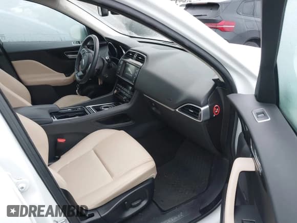 ✅ 2018 Jaguar F-Pace 20d Premium • VIN: SADCJ2FN2JA254284 • Лот: 43763682. Опубликован ранее на IAAI с пробегом 90 160 миль. Бесплатный доступ к архиву аукционных продаж из США и подробный отчёт об истории автомобиля на DreamBid. Изображение 5.