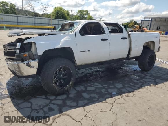✅ 2011 Chevrolet Silverado 2500HD Work Truck • VIN: 1GC1KVCG0BF105707 • Лот: 67746505. Опубликован ранее на Copart с пробегом Не указан. Бесплатный доступ к архиву аукционных продаж из США и подробный отчёт об истории автомобиля на DreamBid. Изображение 1.