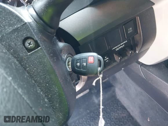 ✅ 2021 Toyota Tundra SR5 • VIN: 5TFEY5F17MX285935 • Lot: 42458911. Listed on IAAI with 74,125 mi. Free auction sales archive from the USA and detailed vehicle history report at DreamBid. Image 11.