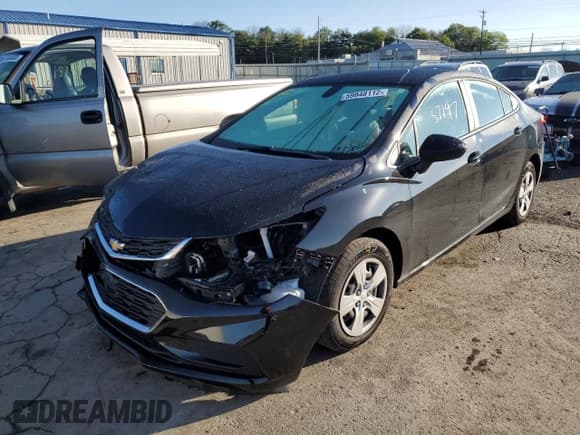 ✅ 2018 Chevrolet Cruze LS • VIN: 1G1BC5SM2J7160718 • Лот: 59948112. Опубликован ранее на Copart с пробегом 57 197 миль. Бесплатный доступ к архиву аукционных продаж из США и подробный отчёт об истории автомобиля на DreamBid. Изображение 2.