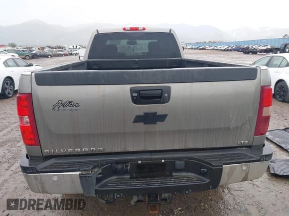 ✅ 2013 Chevrolet Silverado 2500HD LTZ • VIN: 1GC1KYE87DF165039 • Lot: 42915354. Listed on IAAI with 160,197 mi. Free auction sales archive from the USA and detailed vehicle history report at DreamBid. Image 16.