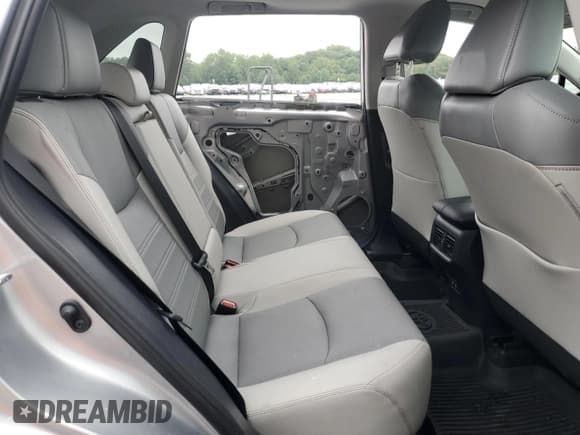 ✅ 2021 Toyota RAV4 Limited • VIN: 2T3N1RFVXMC207556 • Lot: 69747445. Wystawiony na Copart z przebiegiem 22 253 mil. Bezpłatny archiwum sprzedaży aukcyjnych z USA i szczegółowy raport historii pojazdu na DreamBid. Zdjęcie 11.