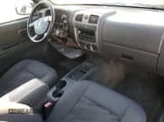 ✅ 2005 Chevrolet Colorado LS Z71 • VIN: 1GCDT196658139001 • Лот: 77448544. Опубликован ранее на Copart с пробегом 107 566 миль. Бесплатный доступ к архиву аукционных продаж из США и подробный отчёт об истории автомобиля на DreamBid. Изображение 8.