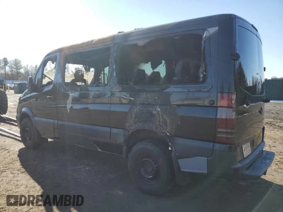 ✅ 2015 Mercedes-Benz Sprinter Passenger • VIN: WDZPE7CCXFP134044 • Лот: 81899854. Опубликован ранее на Copart с пробегом Не указан. Бесплатный доступ к архиву аукционных продаж из США и подробный отчёт об истории автомобиля на DreamBid. Изображение 2.