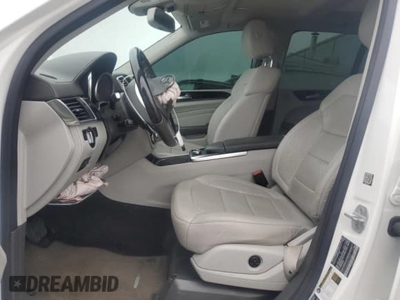 ✅ 2014 Mercedes-Benz M 550 • VIN: 4JGDA7DB0EA413908 • Лот: 69265035. Опубликован ранее на Copart с пробегом 136 019 миль. Бесплатный доступ к архиву аукционных продаж из США и подробный отчёт об истории автомобиля на DreamBid. Изображение 7.