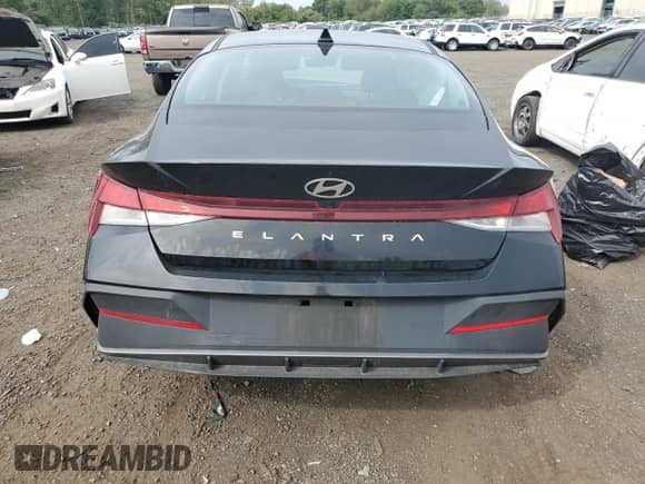 ✅ 2024 Hyundai Elantra SEL • VIN: KMHLM4DG9RU836942 • Лот: 71898695. Размещён на Copart с пробегом 41 261 миль миль. Получите бесплатный доступ к архиву аукционных продаж из США и посмотрите подробный отчёт об истории автомобиля на DreamBid. Изображение 6.