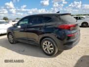 ✅ 2019 Hyundai Tucson SE • VIN: KM8J23A47KU928087 • Лот: 81565275. Опубликован ранее на Copart с пробегом 122 667 миль. Бесплатный доступ к архиву аукционных продаж из США и подробный отчёт об истории автомобиля на DreamBid. Изображение 2.