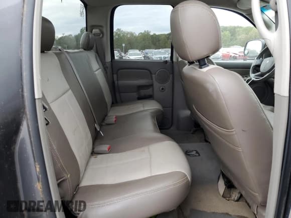 ✅ 2004 Dodge 1500 SLT • VIN: 1D7HA18D54S710461 • Лот: 74561934. Опубликован ранее на Copart с пробегом Не указан. Бесплатный доступ к архиву аукционных продаж из США и подробный отчёт об истории автомобиля на DreamBid. Изображение 10.