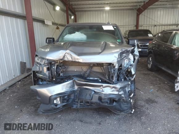 ✅ 2021 Chevrolet Silverado 1500 RST • VIN: 1GCUYEET2MZ127988 • Lot: 43469765. Wystawiony na IAAI z przebiegiem 58 960 mil. Bezpłatny archiwum sprzedaży aukcyjnych z USA i szczegółowy raport historii pojazdu na DreamBid. Zdjęcie 12.