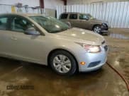 ✅ 2014 Chevrolet Cruze LS • VIN: 1G1PA5SG6E7230085 • Lot: 90124465. Listed on Copart with 104,605 mi. Free auction sales archive from the USA and detailed vehicle history report at DreamBid. Image 13.