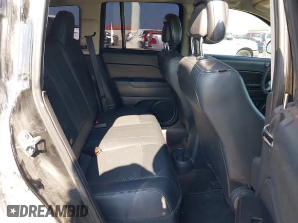 ✅ 2016 Jeep Compass Sport • VIN: 1C4NJCBAXGD711251 • Lot: 43556633. Listed on IAAI with 131,277 mi. Free auction sales archive from the USA and detailed vehicle history report at DreamBid. Image 8.