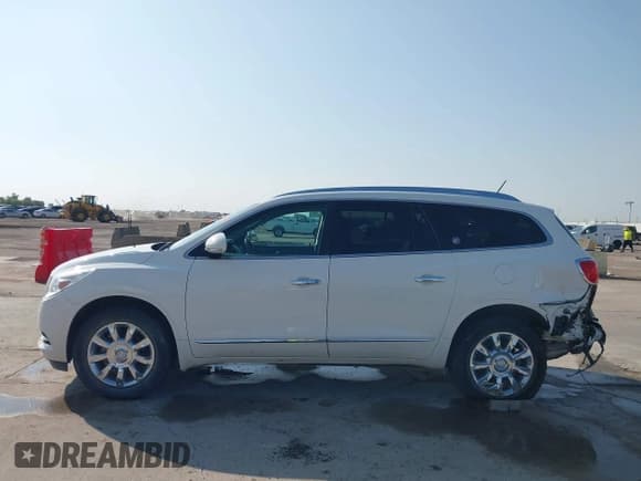 ✅ 2014 Buick Enclave Leather • VIN: 5GAKRBKD5EJ322632 • Lot: 43169822. Wystawiony na IAAI z przebiegiem 85 614 mil. Bezpłatny archiwum sprzedaży aukcyjnych z USA i szczegółowy raport historii pojazdu na DreamBid. Zdjęcie 14.