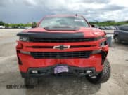 ✅ 2020 Chevrolet Silverado 1500 RST • VIN: 3GCUYEET5LG261828 • Lot: 71430364. Wystawiony na Copart z przebiegiem 95 016 mil. Bezpłatny archiwum sprzedaży aukcyjnych z USA i szczegółowy raport historii pojazdu na DreamBid. Zdjęcie 5.