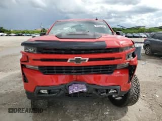 ✅ 2020 Chevrolet Silverado 1500 RST • VIN: 3GCUYEET5LG261828 • Lot: 71430364. Wystawiony na Copart z przebiegiem 95 016 mil. Bezpłatny archiwum sprzedaży aukcyjnych z USA i szczegółowy raport historii pojazdu na DreamBid. Zdjęcie 5.