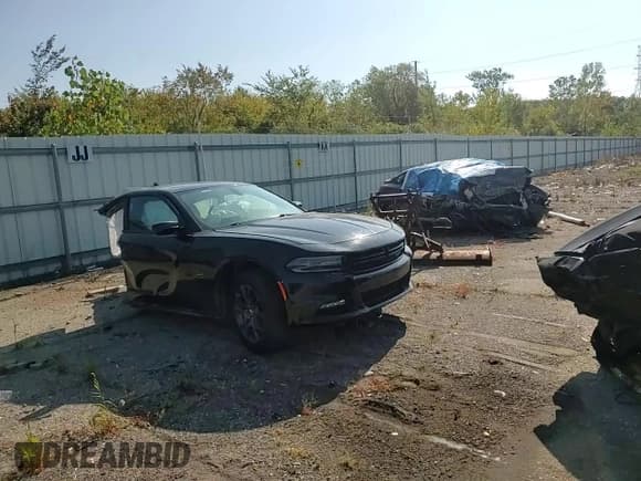✅ 2018 Dodge Charger GT • VIN: 2C3CDXJG7JH194906 • Lot: 70828875. Wystawiony na Copart z przebiegiem Nie podano. Bezpłatny archiwum sprzedaży aukcyjnych z USA i szczegółowy raport historii pojazdu na DreamBid. Zdjęcie 14.