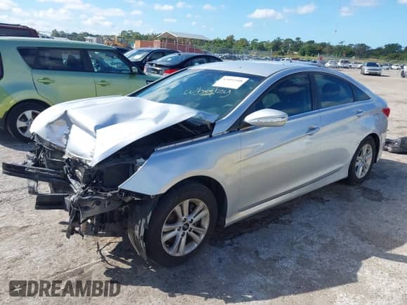 2014 Hyundai Sonata GLS с VIN 5NPEB4ACXEH920602, выставлен на аукционе IAAI как лот 43491108 с пробегом 198 927 миль миль и . История ставок и продаж доступна на DreamBid. Изображение 2.