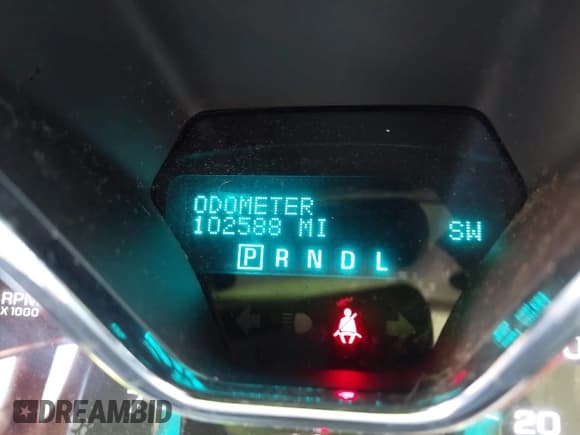 ✅ 2014 Chevrolet Traverse LS • VIN: 1GNKRFKD7EJ130710 • Lot: 43246425. Wystawiony na IAAI z przebiegiem 102 588 mil. Bezpłatny archiwum sprzedaży aukcyjnych z USA i szczegółowy raport historii pojazdu na DreamBid. Zdjęcie 15.