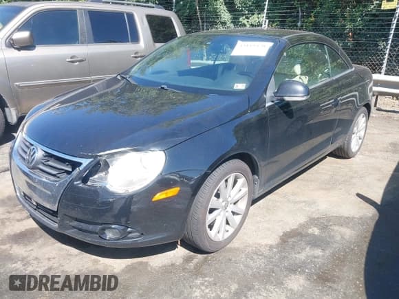 ✅ 2007 Volkswagen Eos 2.0T • VIN: WVWFA71F47V037701 • Lot: 43119470. Wystawiony na IAAI z przebiegiem 227 011 mil. Bezpłatny archiwum sprzedaży aukcyjnych z USA i szczegółowy raport historii pojazdu na DreamBid. Zdjęcie 2.