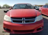 ✅ 2013 Dodge Avenger SXT • VIN: 1C3CDZCG4DN624282 • Lot: 68016175. Wystawiony na Copart z przebiegiem 105 593 mil. Bezpłatny archiwum sprzedaży aukcyjnych z USA i szczegółowy raport historii pojazdu na DreamBid. Zdjęcie 5.