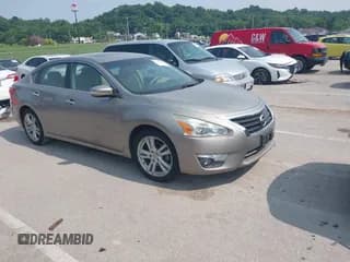✅ 2013 Nissan Altima SL • VIN: 1N4BL3AP2DC100561 • Lot: 42455330. Listed on IAAI with 106,011 mi. Free auction sales archive from the USA and detailed vehicle history report at DreamBid. Image 1.