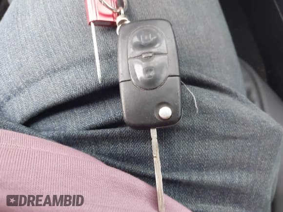 ✅ 2000 Audi A4 • VIN: WAUDC28DXYA106650 • Lot: 41932730. Wystawiony na IAAI z przebiegiem 292 015 mil. Bezpłatny archiwum sprzedaży aukcyjnych z USA i szczegółowy raport historii pojazdu na DreamBid. Zdjęcie 11.