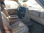 ✅ 2003 Chevrolet Suburban Z71 • VIN: 3GNFK16ZX3G265242 • Lot: 43476969. Wystawiony na IAAI z przebiegiem 225 973 mil. Bezpłatny archiwum sprzedaży aukcyjnych z USA i szczegółowy raport historii pojazdu na DreamBid. Zdjęcie 5.