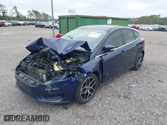 ✅ 2016 Ford Focus Titanium • VIN: 1FADP3N25GL345869 • Lot: 43591957. Wystawiony na IAAI z przebiegiem Nie podano. Bezpłatny archiwum sprzedaży aukcyjnych z USA i szczegółowy raport historii pojazdu na DreamBid. Zdjęcie 18.