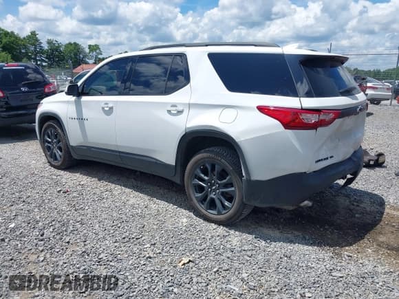 ✅ 2021 Chevrolet Traverse RS • VIN: 1GNEVJKW6MJ213041 • Lot: 42709170. Wystawiony na IAAI z przebiegiem 56 924 mil. Bezpłatny archiwum sprzedaży aukcyjnych z USA i szczegółowy raport historii pojazdu na DreamBid. Zdjęcie 3.