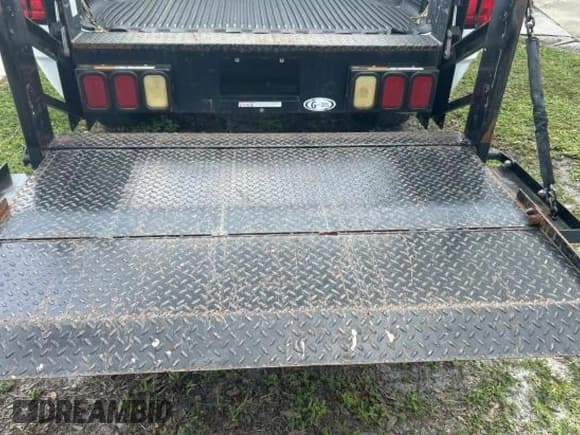 ✅ 2018 Chevrolet Silverado 1500 Work Truck • VIN: 1GCNCNECXJZ190044 • Lot: 72102525. Wystawiony na Copart z przebiegiem 30 759 mil. Bezpłatny archiwum sprzedaży aukcyjnych z USA i szczegółowy raport historii pojazdu na DreamBid. Zdjęcie 14.