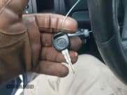 ✅ 2010 GMC Sierra 1500 • VIN: 1GTSCWE01AZ202838 • Lot: 41516702. Wystawiony na IAAI z przebiegiem 173 647 mil. Bezpłatny archiwum sprzedaży aukcyjnych z USA i szczegółowy raport historii pojazdu na DreamBid. Zdjęcie 11.