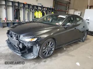 ✅ 2021 Mazda 3 Select • VIN: JM1BPBKL5M1318011 • Lot: 84487354. Listed on Copart with 55,102 mi. Free auction sales archive from the USA and detailed vehicle history report at DreamBid. Image 1.